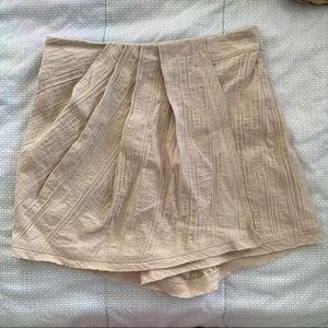 Sand Pleated Pintuck Skort